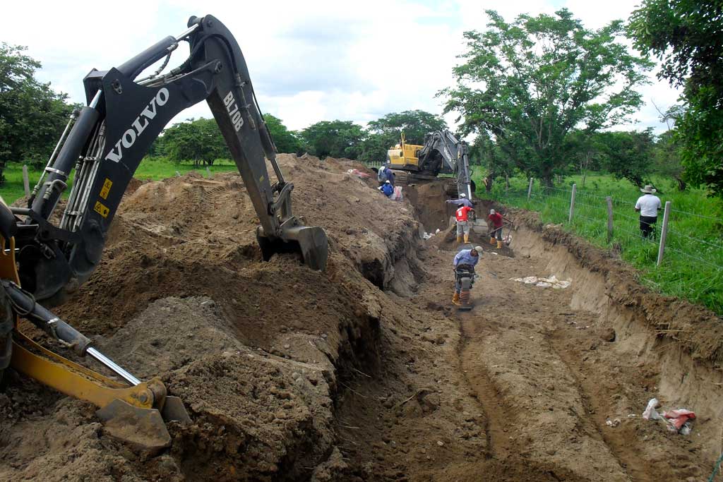 Construcción del Ducto Emisario